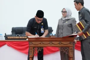 TAPD Sulbar Dampingi Sekda Hadiri Rapat Paripurna Persetujuan Bersama Perubahan APBD 2026