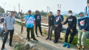 Sambut HUT ke-22 Sulawesi Barat, Biro PBJ Setda Sulbar Berpartisipasi dalam Gerakan Bersih Asri
