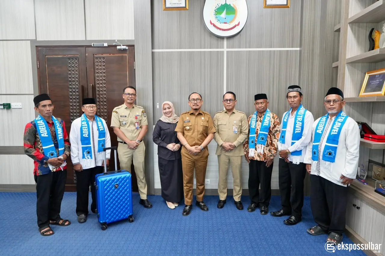 Karo Pemkesra Sulbar Ikuti Pelepasan Ibadah Umroh Para Imam Masjid