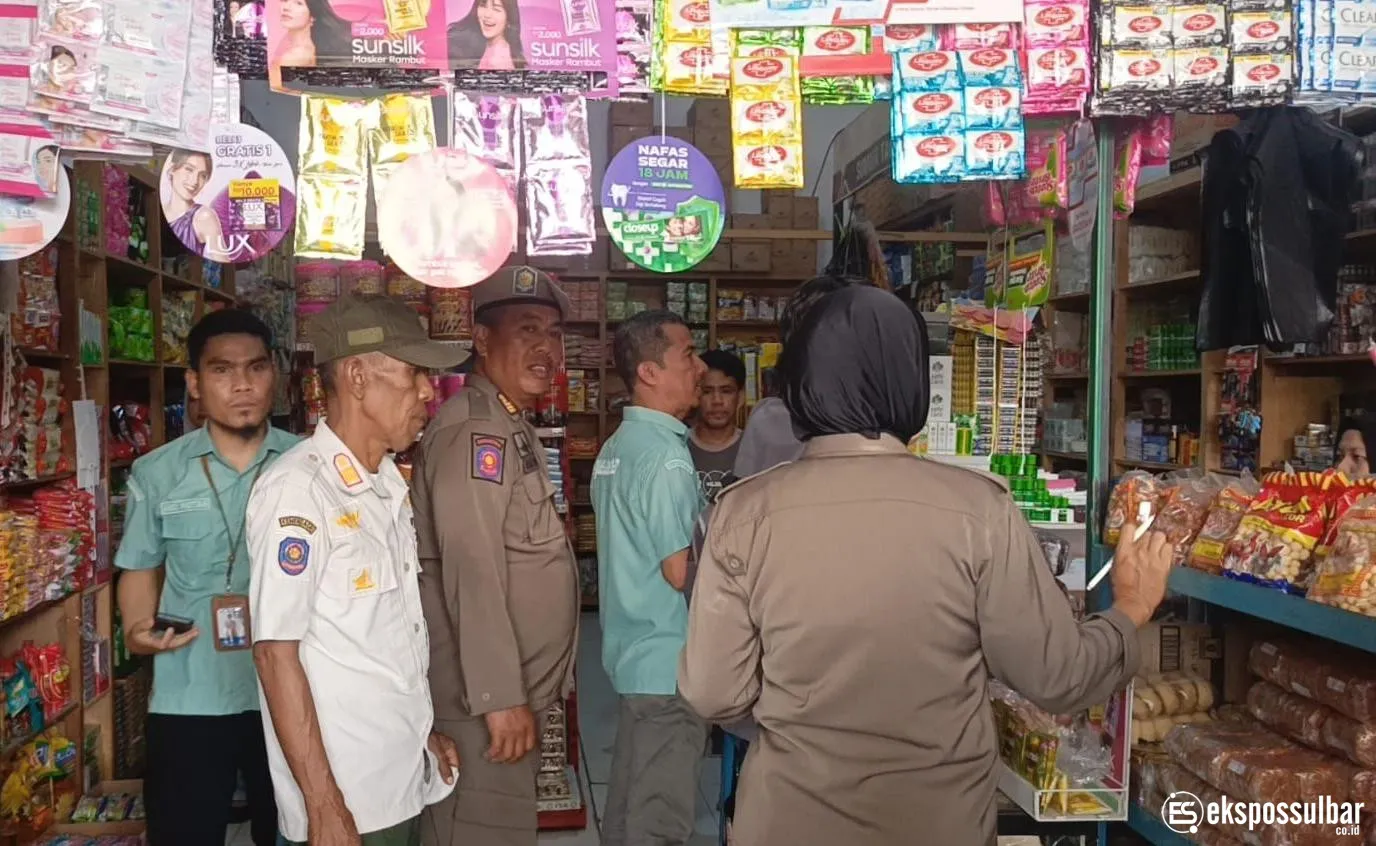 Pasca Penindakan Rokok Ilegal di Enam Kabupaten, Tim Gabungan Sulbar Kembali Sisir Toko dan Kios di Mamuju