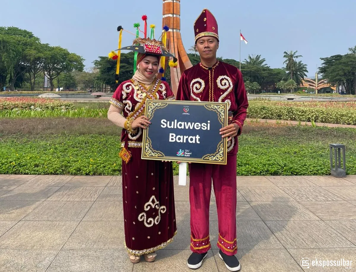 Badan Penghubung Daerah Sulbar Perkenalkan Pakaian Adat Kalumpang pada Festival Negeri Kami 2026