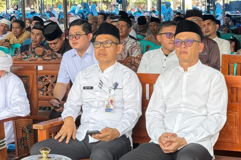 Hadiri Maulid Nabi dan Khataman Sharaf XXVI di Parappe, Pemprov Sulbar Siapkan Beasiswa bagi Mahasiswa Kurang Mampu